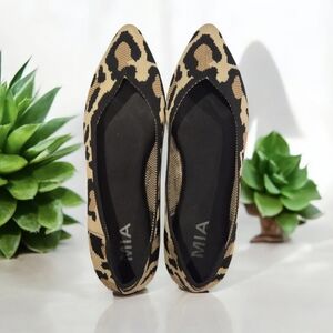 MIA Women's Leopard Print Flats - Black and Tan Size 7.5